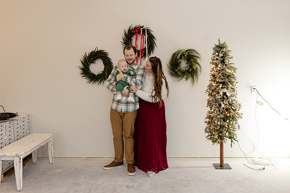 C08A3664 christmas mini shoot