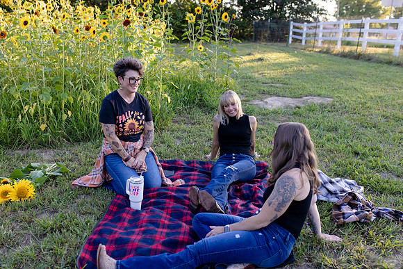 C08A3362BESTIE SHOOT
