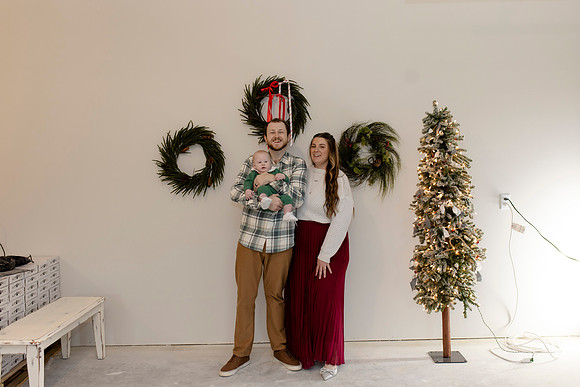 C08A3724 christmas mini shoot