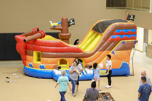 C08A1347 KIDS SUNDAY