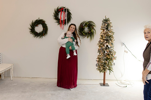 C08A3784 christmas mini shoot