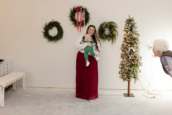 C08A3768 christmas mini shoot