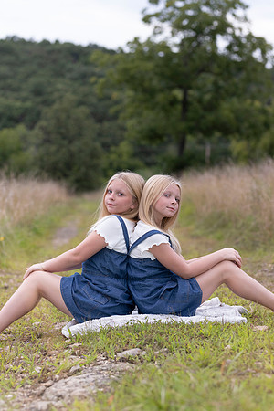 C08A1615sister shoot