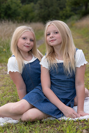 C08A1559sister shoot