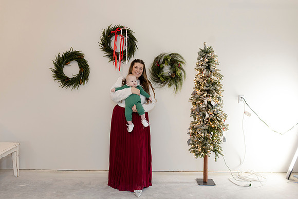 C08A3757 christmas mini shoot