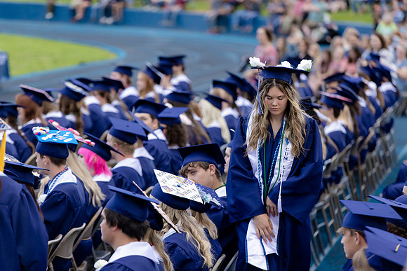 C08A8925graduation
