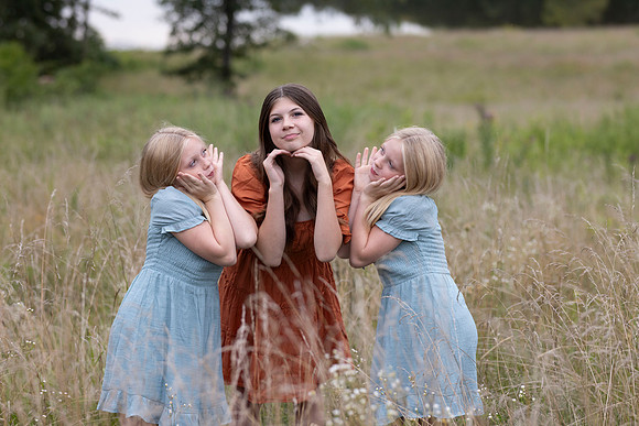 C08A0673sister shoot
