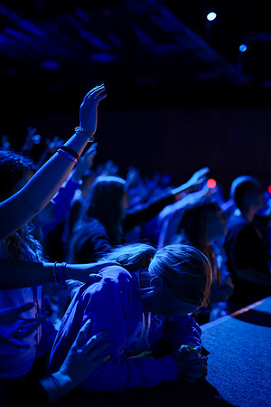 C08A4692 WORSHIP copy