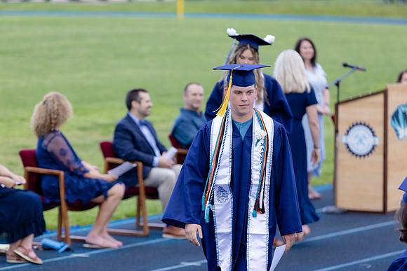 C08A8935graduation