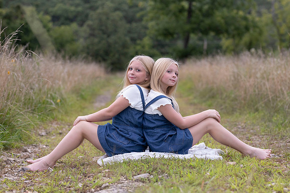 C08A1612sister shoot