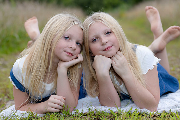 C08A1385sister shoot