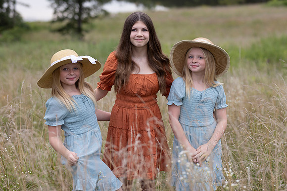 C08A0670sister shoot