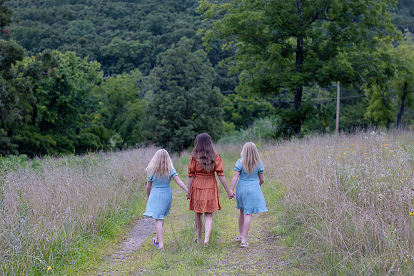 C08A1067sister shoot