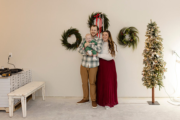 C08A3671 christmas mini shoot