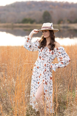 C08A1028 senior shoot
