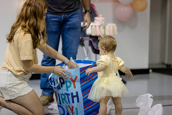 C08A5017 NOELLE 1ST BD