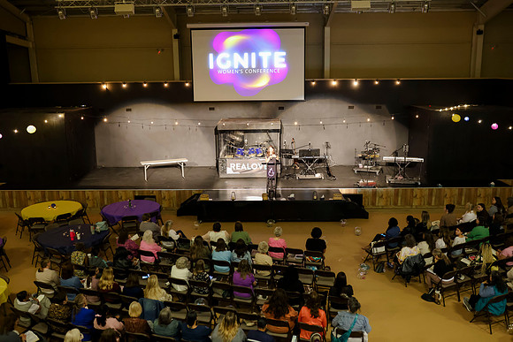C08A8677IGNITE RIVER CONF