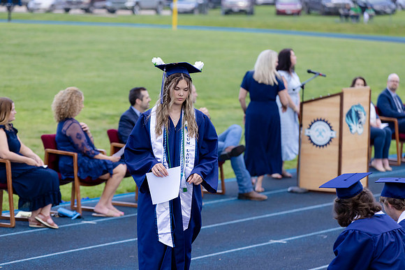 C08A8937graduation