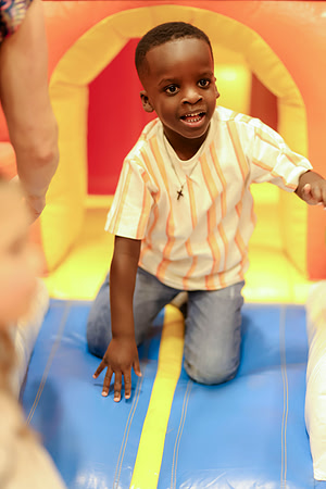 C08A1185 KIDS SUNDAY