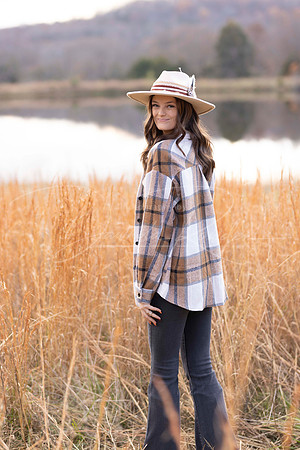 C08A0918 senior shoot