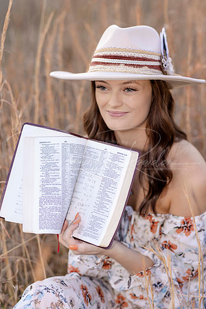 C08A1204 senior shoot