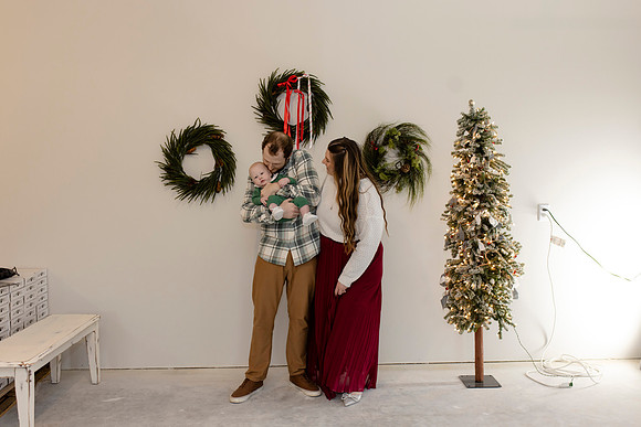 C08A3715 christmas mini shoot