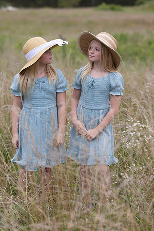 C08A0653sister shoot