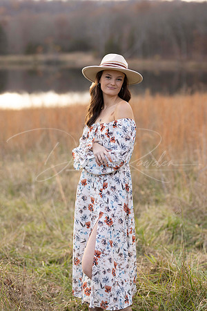 C08A1128 senior shoot