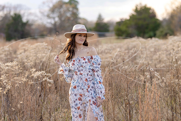 C08A1217 senior shoot