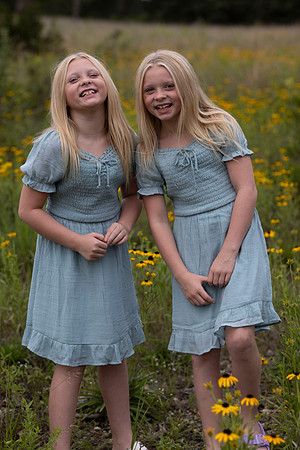 C08A0799sister shoot