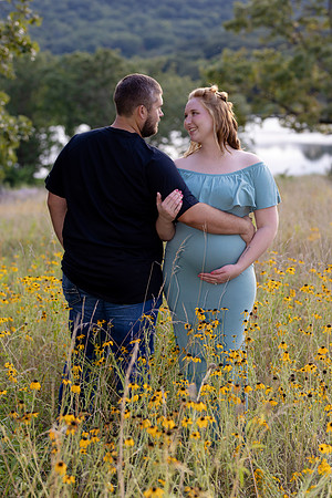 C08A1923MATERNITY