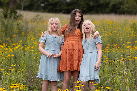 C08A0857sister shoot