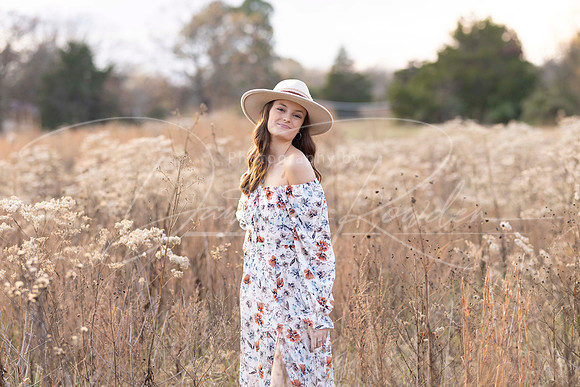 C08A1214 senior shoot