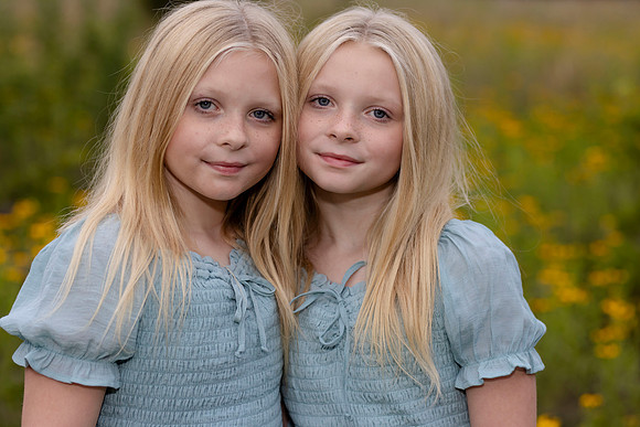 C08A0772sister shoot