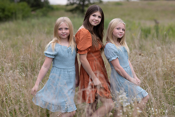 C08A0679sister shoot