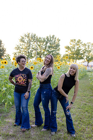 C08A3437BESTIE SHOOT