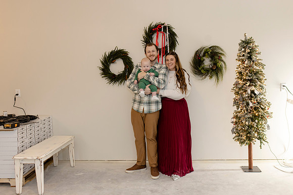 C08A3672 christmas mini shoot