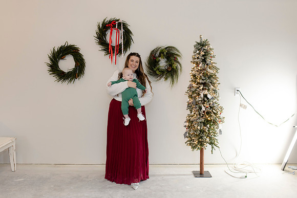 C08A3755 christmas mini shoot