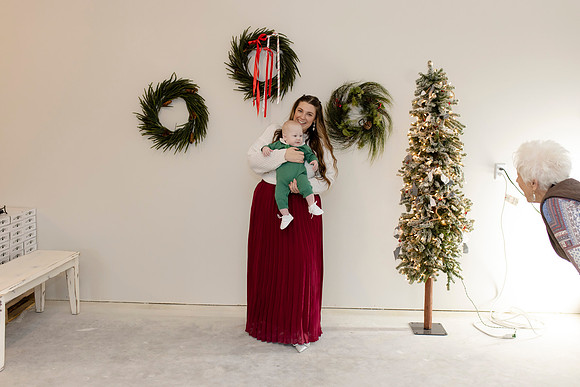 C08A3776 christmas mini shoot