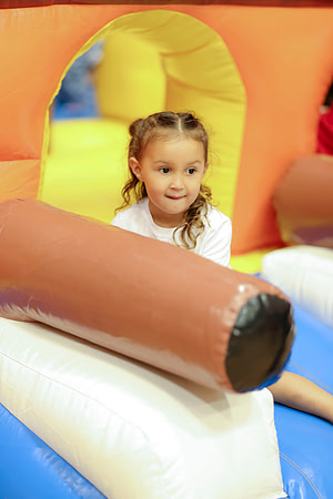 C08A1147 KIDS SUNDAY