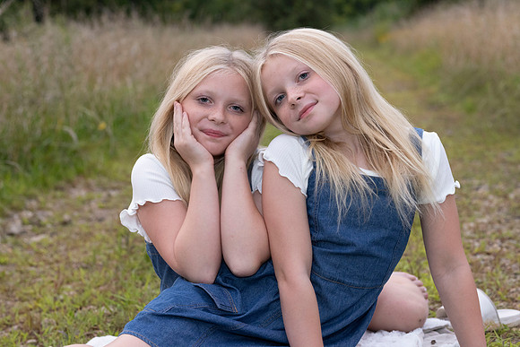C08A1553sister shoot