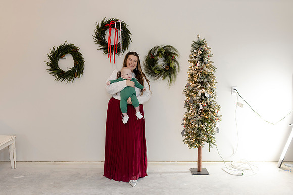 C08A3756 christmas mini shoot