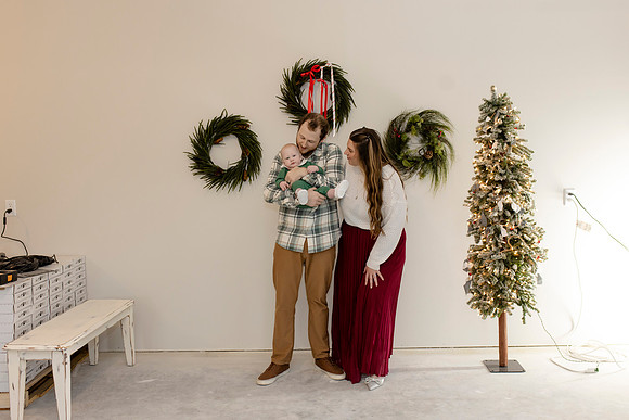 C08A3720 christmas mini shoot