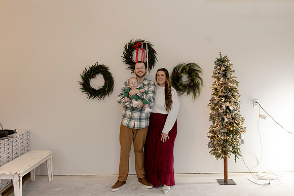 C08A3725 christmas mini shoot