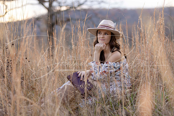 C08A1168 senior shoot