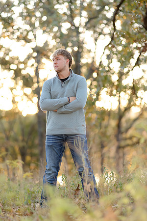 C08A7043 senior photos