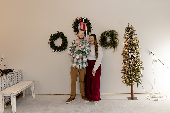 C08A3698 christmas mini shoot