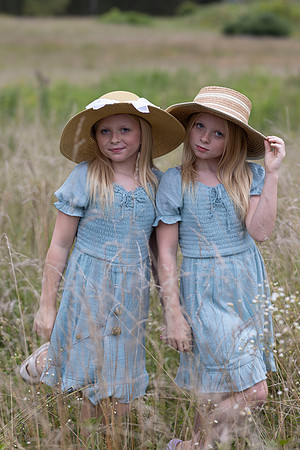 C08A0639sister shoot