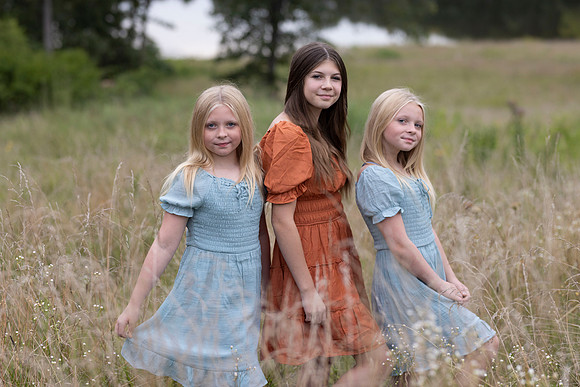 C08A0682sister shoot