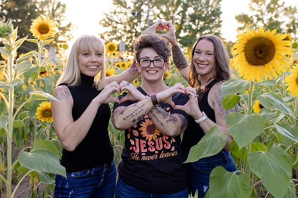 C08A3566BESTIE SHOOT